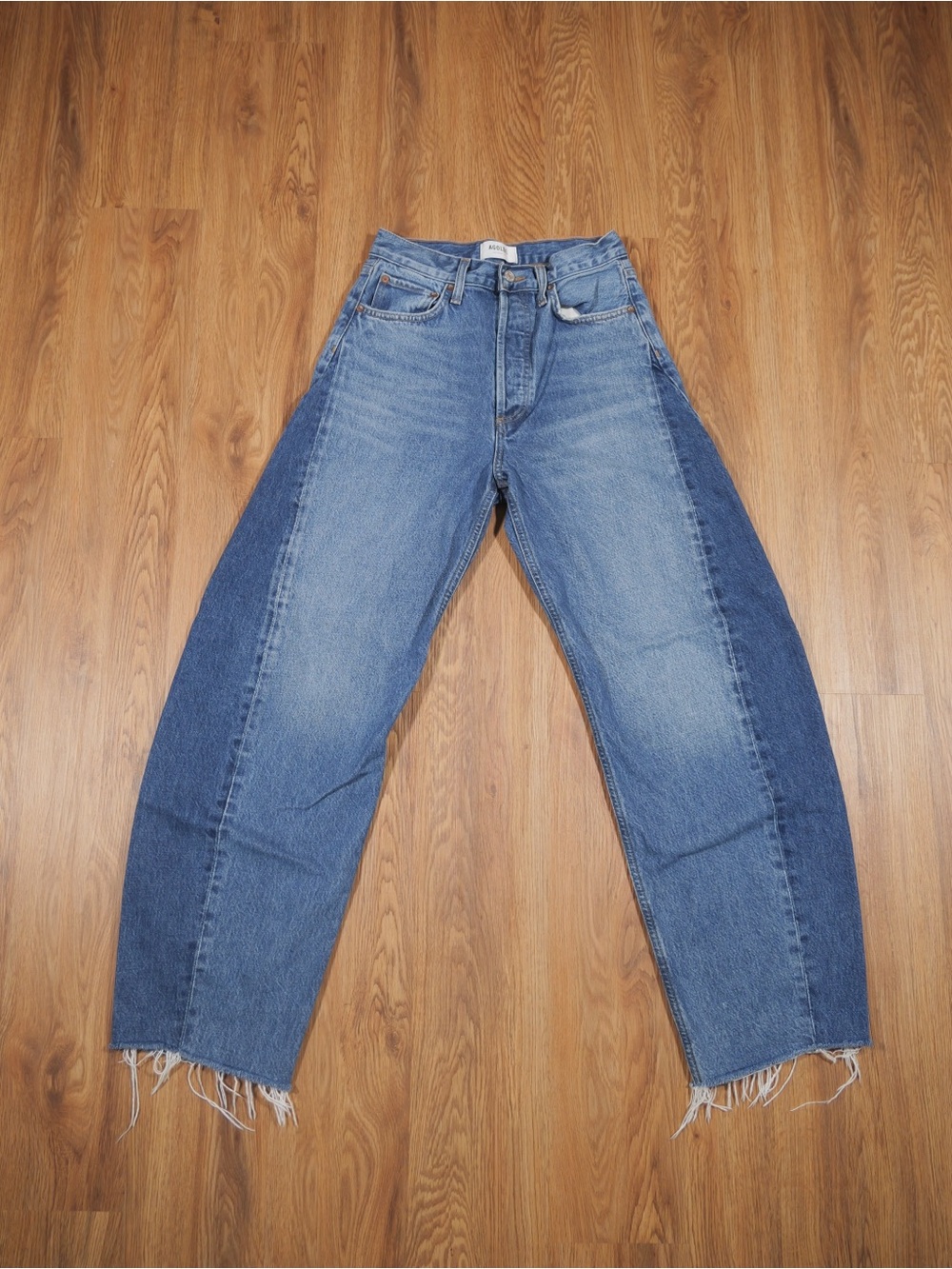Agolde Luna High-Rise Pierced Barrel Taper Button Fly Blue Wash Jeans Womens 26